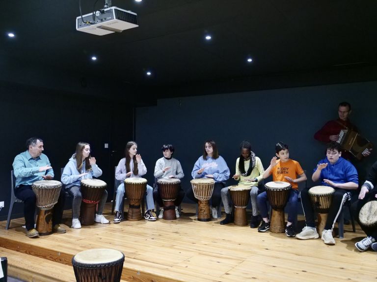 Djembé et accordéon : l’aboutissement du projet en 4A .